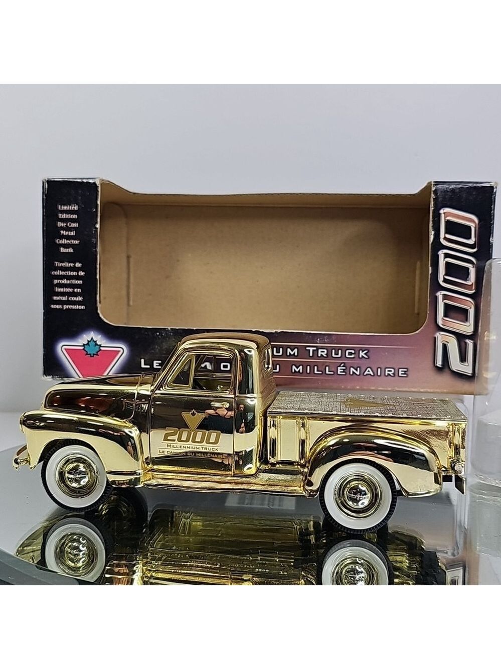 2000 Millennium Gold 1949 Checy Diecast Canadian Tire Coin Bank Truck, Rare